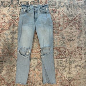 Abercrombie Curve Love Ultra High Rise 90s Straight Jean size 26